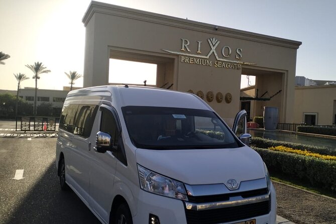 Private SSH Airport Transfer Services - Meeting your driver outside the terminal