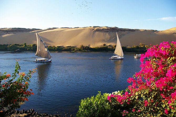 Private Tour: 10 Days Pyramids ,Nile Cruise & Hurghada by Air from Cairo - Life aboard the Nile cruise