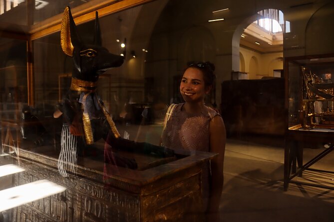 Private Tour: Discover Giza Pyramids, Sphinx & Egyptian Museum - Giza Pyramids, Sphinx, and Valley Temple in three hours
