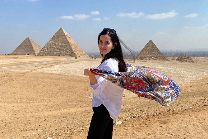 Private Tour Giza Pyramids, Egyptian Museum, Bazar And Lunch - The panoramic stop adds the classic pyramid photograph