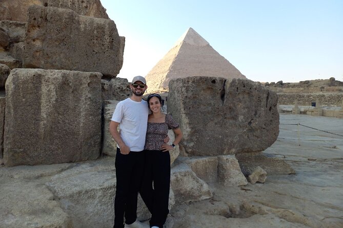 Private Tour Giza Pyramids Sphinx and the Egyptian Museum - The value of a private guide in Cairo