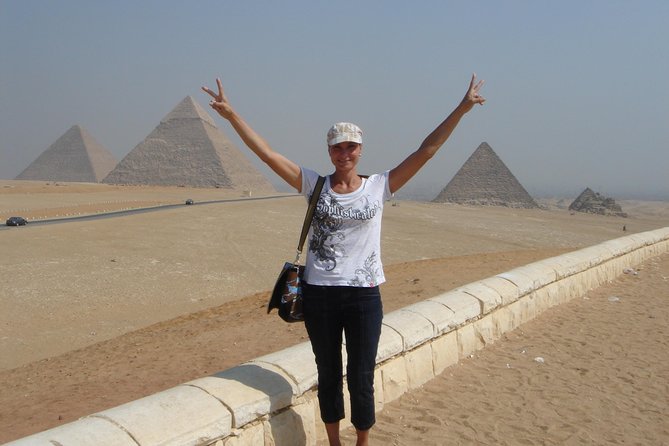Private Tour Pyramids of Giza and Sphinx from Giza - The papyrus institute, a traditional craft stop