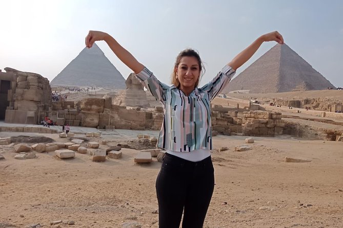 Private tour to Giza pyramids Egyptian museum & khan El Khalili Market - An hour in Khan El-Khalili