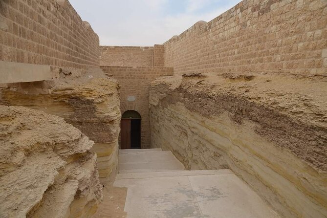 Private Tour to Giza Pyramids Sphinx Memphis and Saqqara - The 40-minute drive to Saqqara