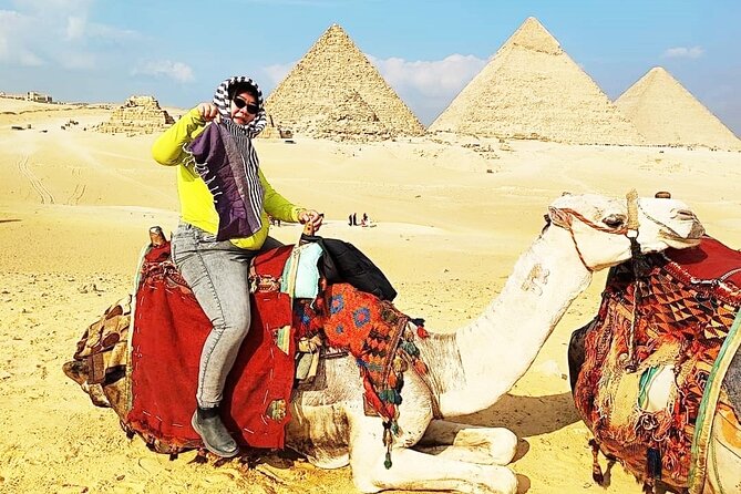 Private tour to Giza, Sakkara, Memphis with Camel and Lunch - Lunch in a local restaurant