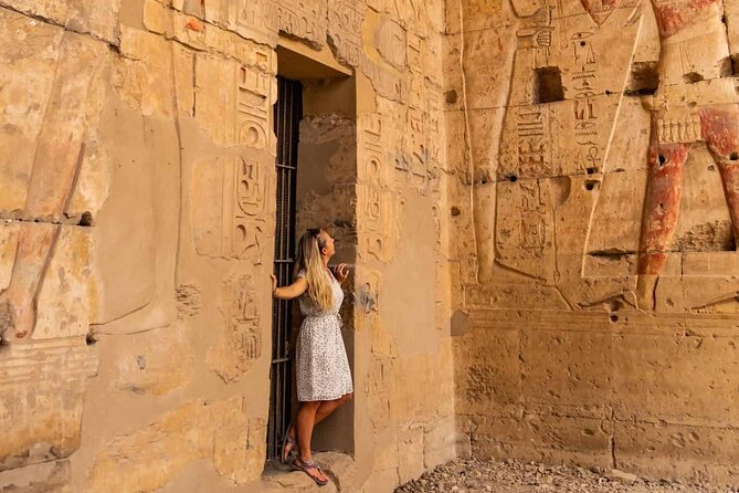 Private Tour To Luxor From Aswan Visiting Best Of Luxor City - Colossi of Memnon and the lunch break