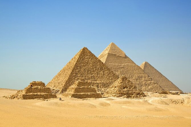 Private Tour to Pyramids, Egyptian Museum & Khan El Khalili - Starting at the Giza Plateau