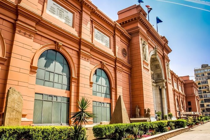 Private Tour to Pyramids, Egyptian Museum & Khan El Khalili - Guides, drivers, and the private format
