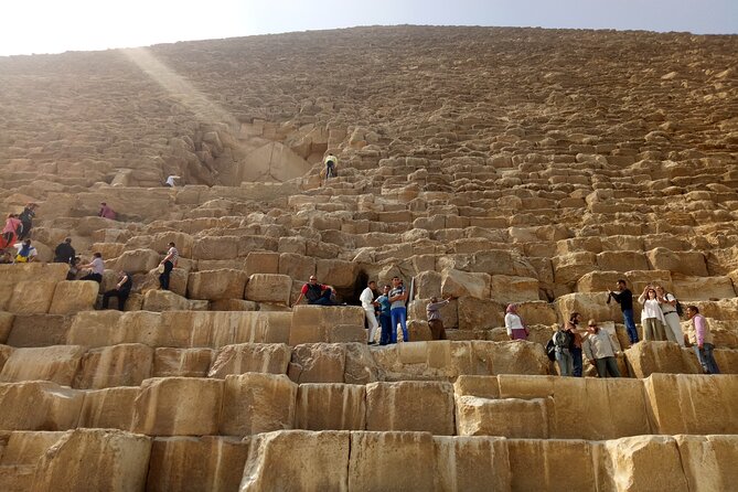 Private Tour to The Great Pyramids, Sphinx and Camel Ride - Guides who add value to the monuments