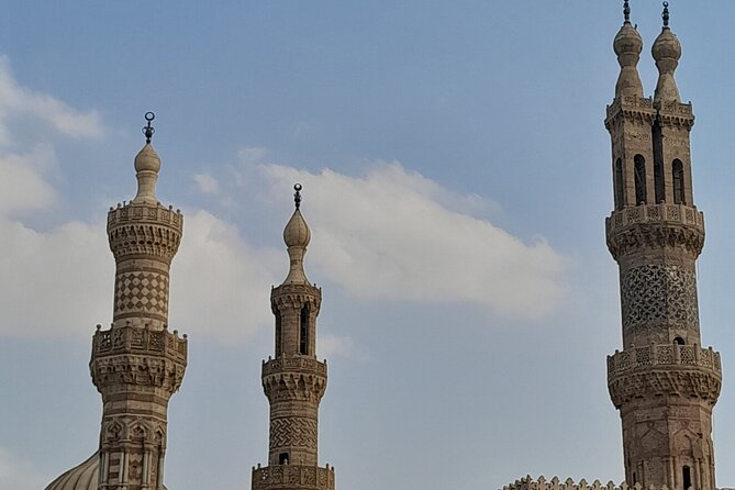 Private Walking Tour in ElMoez Street & Khan Elkhalili Market - What the private vehicle adds