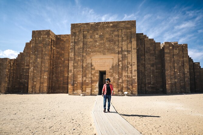 Professional Photo Shoot & Authentic Cairo Walking Tour - Why Omar’s help matters at Giza