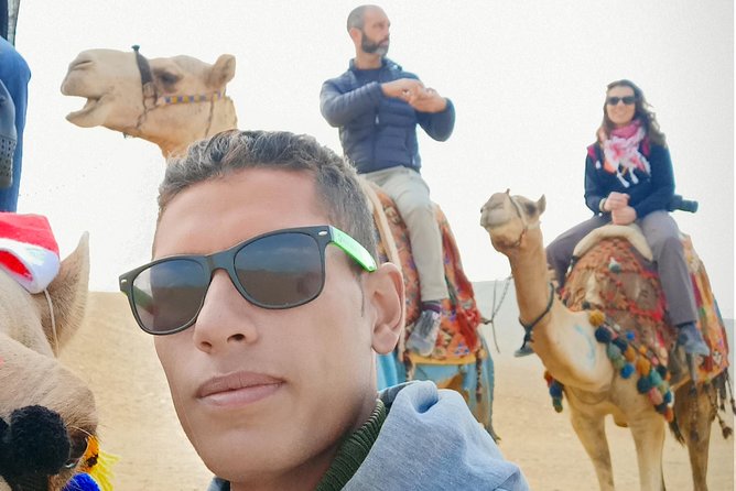 Pyramids camel ride - Why a sunrise camel ride changes the pyramid visit