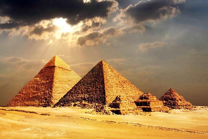 Pyramids of Giza and Egyptian Museum Tour - Key points at a glance