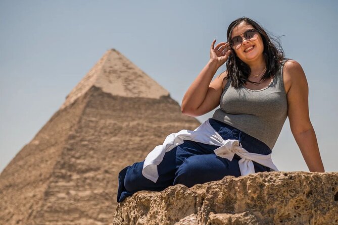 Pyramids of Giza Photoshoot & Tour with Camel, Horse & Shopping - Seeing Khafre and its surviving cap