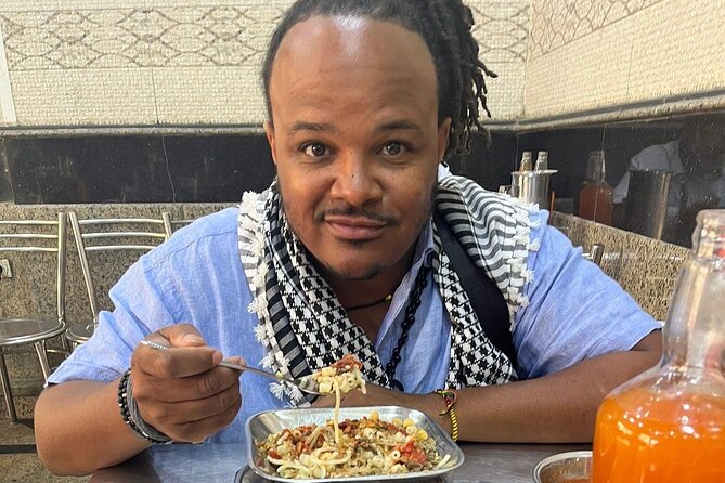 Real Cairo Food Tour Experience (Eat like a local) - Koshary and shawarma: Cairo’s filling classics