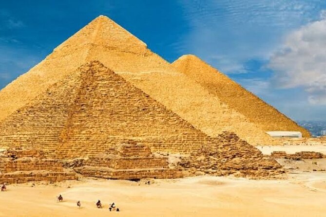 Shared Full Day Tour to Giza Pyramids from Giza - What to know before you book