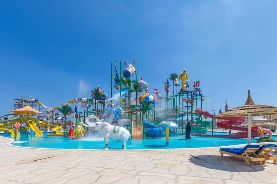 Sharm El-Sheikh: Albatros Aqua Park with Lunch & Transfers - A full day built around water rides