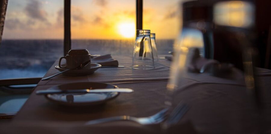 Sharm El Sheikh: Dinner Cruise W/ Optional Private Transfer - Boarding and the practical first hour