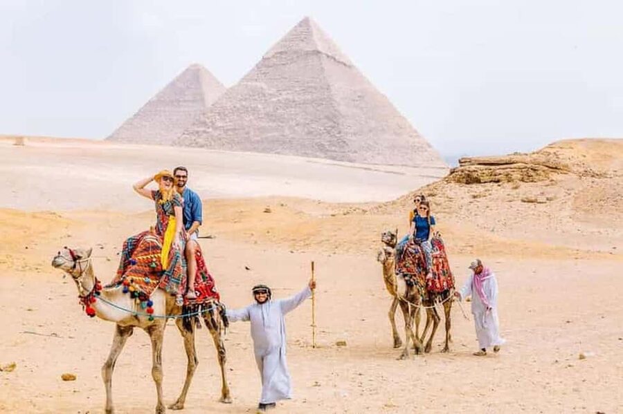 Sharm El-Sheikh: Full-Day Tour of Cairo and Pyramids by Bus - A Cairo day that begins before sunrise