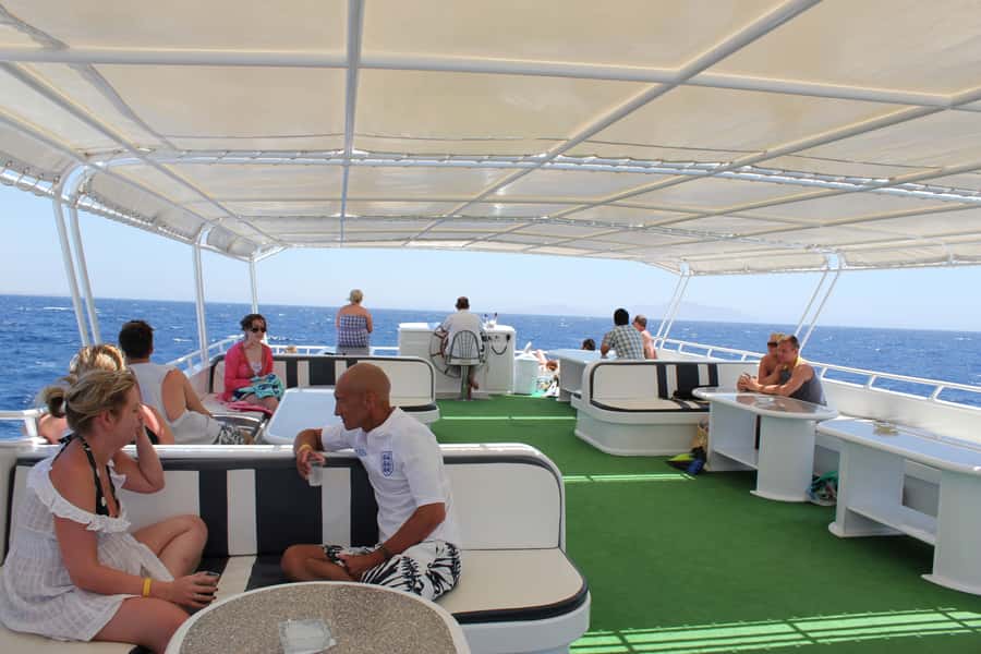 Sharm El-Sheikh: Luxury Ras Mohammed & White Island Cruise - A comfortable boat for a long day at sea