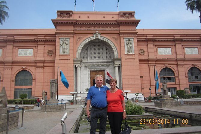 Sightseeing Day Tour to Pyramids, Egyptian Museum and Bazaar from Giza or Cairo - Why this nine-hour route works for a first Cairo day