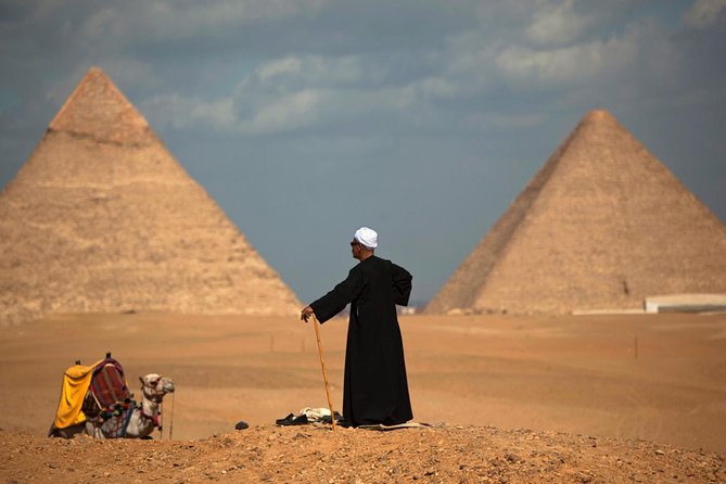 Sightseeing Day Tour to Pyramids, Egyptian Museum and Bazaar from Giza or Cairo - Khan el Khalili: finish among Cairo’s market lanes