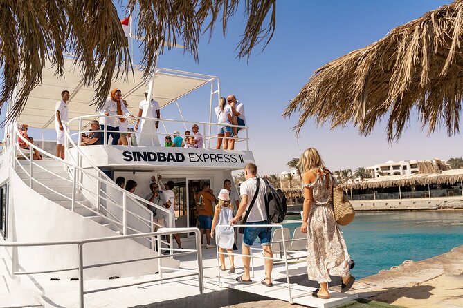 Sindbad Submarines - Hurghada (Egypt) - 2 Hours - The photo and video sales pitch