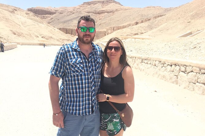 Small Group Excursion to Luxor Valley of the Kings from Hurghada - The guides are a major part of the value