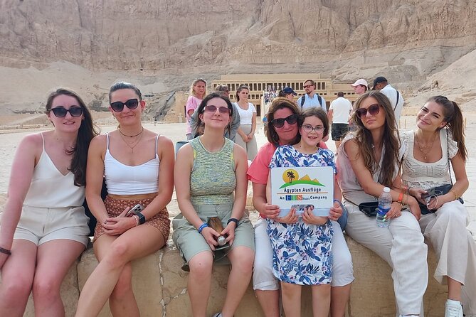 Small group Hurghada to Luxor, Valley of the Kings by Van - Crossing the Nile and stopping for lunch