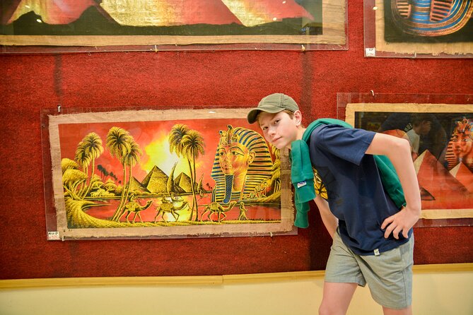 Small group Hurghada to Luxor, Valley of the Kings by Van - The Valley of the Kings and the tomb experience