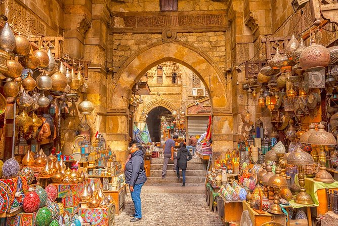 Stopover Tour of Cairo - Khan Al-Khalili and old Cairo atmosphere