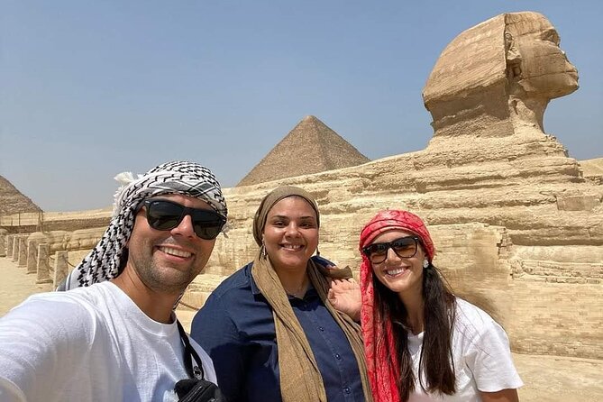 Taxi from the airport to The pyramids of Giza - Booking details worth checking before you fly