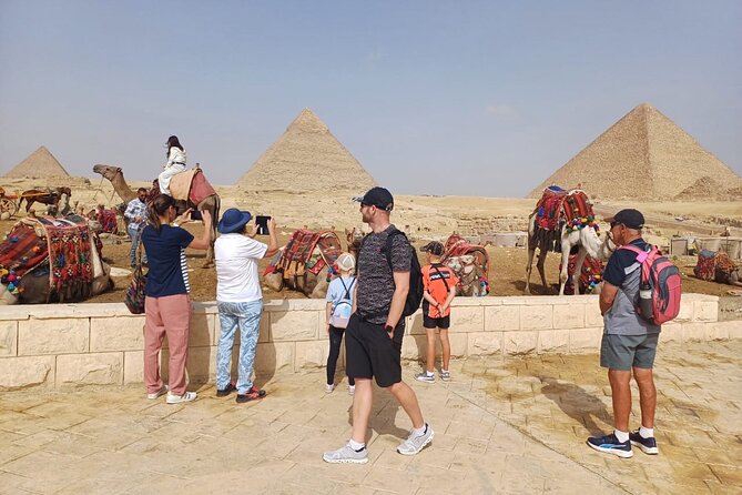 The Giza Pyramids, the Great Sphinx, and Local Lunch. - A simple Egyptian lunch after the monuments