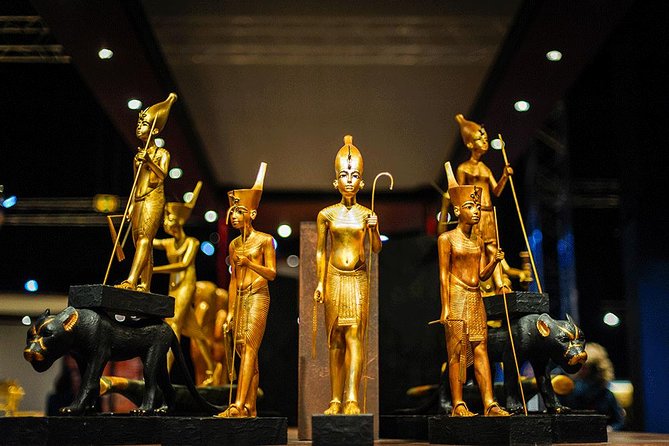 The Old Egyptian Museum in Cairo ( At Tahrir Square ) . - A 90-minute route through royal Egypt
