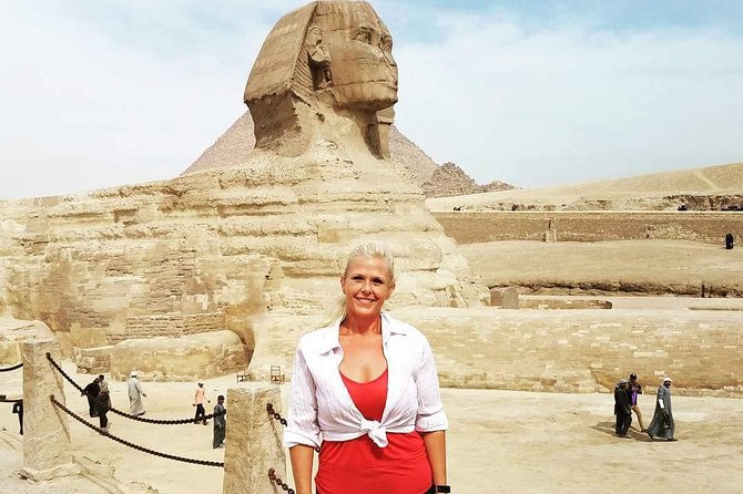 Tour Giza pyramids,Sphinx,Sakkara Pyramid,Memphis& Pyramid Inside - Going inside the Great Pyramid