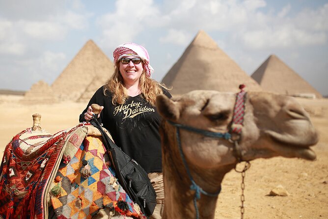 Tour to Giza Pyramids and Sphinx - What the feedback suggests about guiding and service