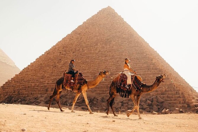 Tour to the Giza Pyramids,Sphinx,Egyptian Museum , Khan elKhalili - Lunch with the pyramids in view