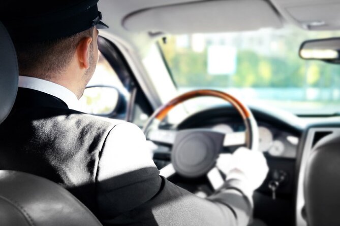 Transfer from Cairo Airport to the Hotels in Cairo or Giza - Why a private Cairo airport pickup helps
