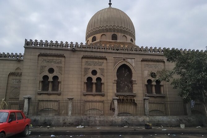 Unusual 4 hours Tour Garbage & City of the Dead, St Simone church - Mansheya Nasir and Cairo’s recycling community
