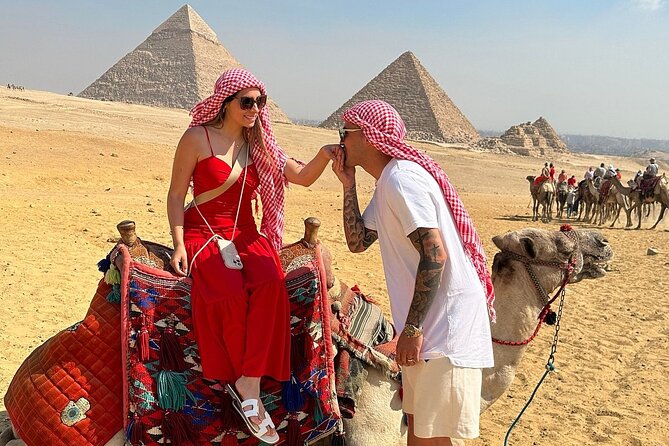 VIP Private Day Tour Giza Pyramids, Memphis and Sakkara Pyramids - Khafre and Menkaure show three different royal ambitions