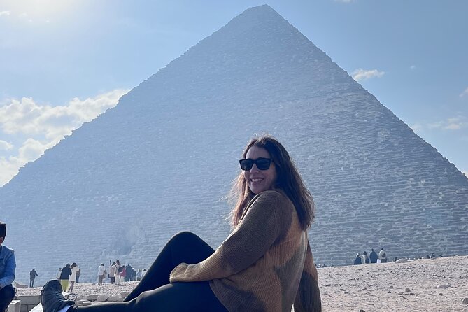 Vip Tour Giza pyramids, sphinx with Camel Ride and Vip lunch - What the private format changes